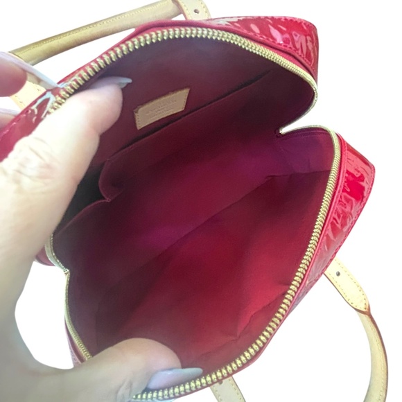 Louis Vuitton Vernis Summit Drive Hand Bag - Picture 9 of 16
